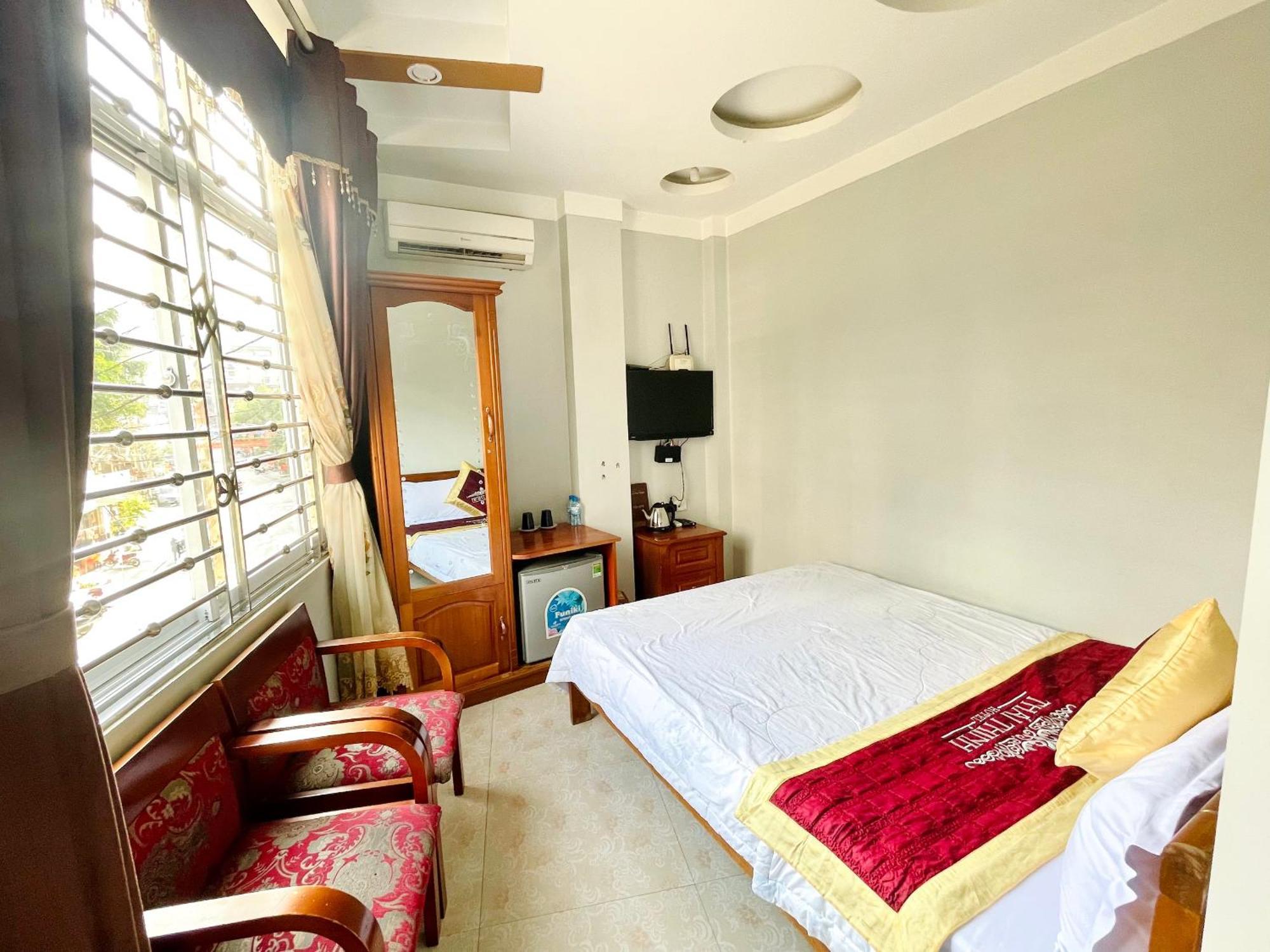 Thai Thinh Hotel Донгван Экстерьер фото